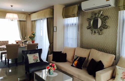 Kamphaeng Phet Station Balnéaire | La Riva Boutique Hotel