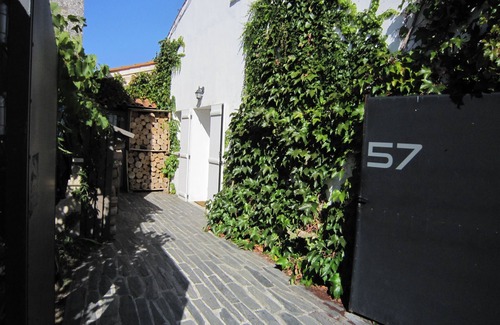 Croix Chapeau Maison | LA ROCHELLE Maison de charme toutes périodes 3 chambres 9 personnes 100 m²⭐⭐⭐⭐⭐