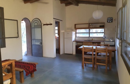 Las Rosas Maison | La Roja y Barro tal vez