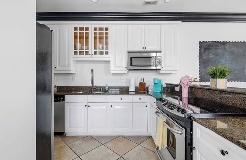 Cannonborough Elliotborough Appartement | La Rose | Bright and Comfortable Downtown Home