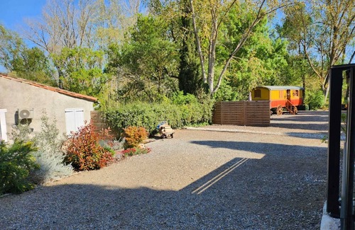 Pezens Maison | LA ROULOTTE