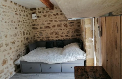 Vic-le-Comte Maison | La salamandre