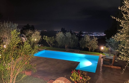 Corsanico Villa | LA SASSAIOLA, Villa avec vue panoramique et piscine