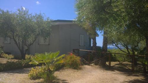 Santa Maria Maison | La scogliera del capo