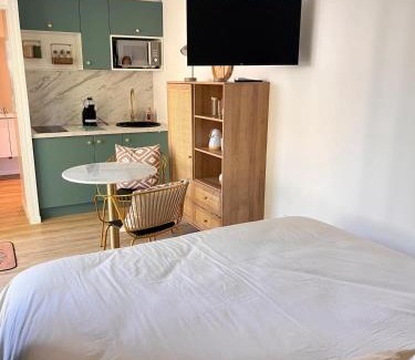 Gradignan Maison | La suite de cœurs avec jacuzzi