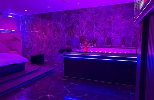 Gaillard Appartement | La Suite Genève Gaillard - Jacuzzi Privé & Séjour Luxe