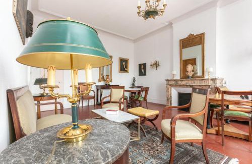 Beziers City Centre Appartement | La Suite Napoléon 75m2 timeless stay