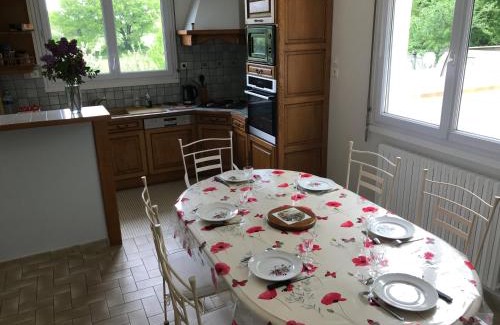 Aubigny Maison | La Surprise d'Elie