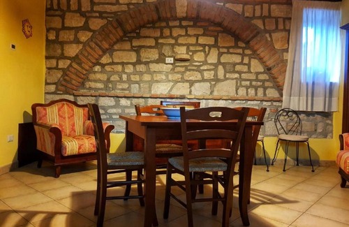 Morcone Maison | La Taverna