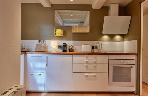 Honfleur Appartement | La Terrasse du 10Honfleur, calme, Ste Catherine