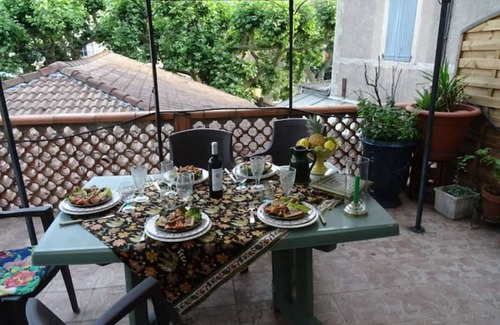 Saint-Jean-du-Gard Appartement | La terrasse du 113, au sein d’un village cévenol