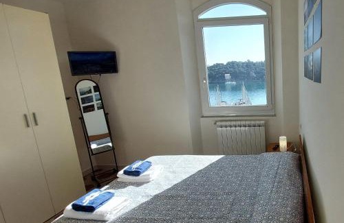 Le Grazie Maison | La Terrazza sulla baia di Le Grazie