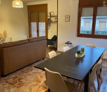 Vimbodi Chalet De Ski | La Tofonera, alojamiento rural