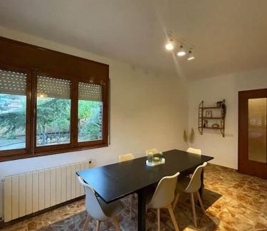 Vimbodi Chalet De Ski | La Tofonera, alojamiento rural