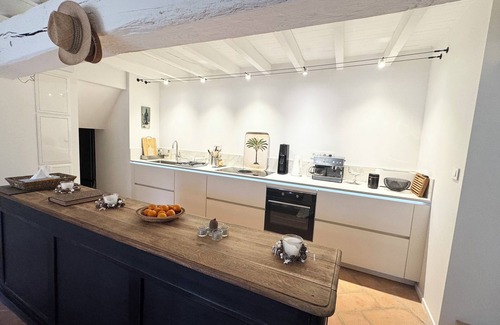 Chapaize Maison | Maison de Charme à Chapaize en Bourgogne du Sud, 300m2 avec piscine.