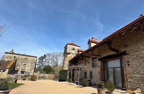 Chapaize Maison | Maison de Charme à Chapaize en Bourgogne du Sud, 300m2 avec piscine.