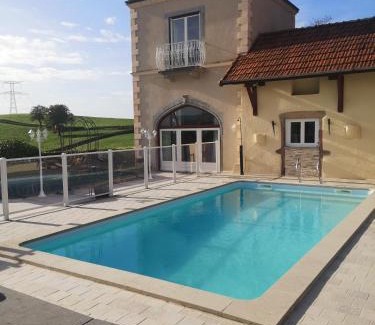 Essertenne Maison | La Tour D'Elaine