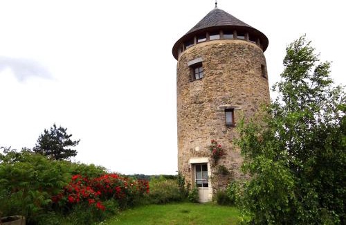 Rochefort-sur-Loire Lit Et Petit-Déjeuner | La Tour du Moulin Géant