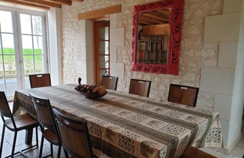 Verneuil-le-Chateau Lit Et Petit-Déjeuner | La Tour du Raygnier