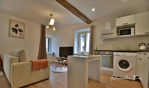 Vertrieu Appartement | "La Tour", Logement cosy, au calme