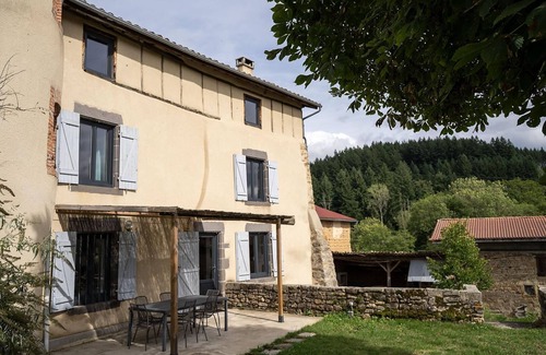 Thiers Maison | La Tour - THIERS - Gîte