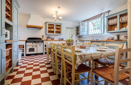 Mirandol-Bourgnounac Villa | La Tourette - Six Chambres Villa, Couchages 14