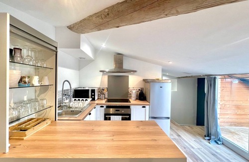 Saint-Genies-de-Malgoires Appartement | La Tropézienne, charm and comfort in the Gard.