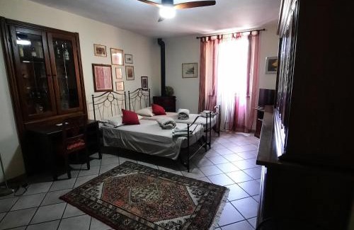 Hyeres Lit Et Petit-Déjeuner | La Trunera Guest House