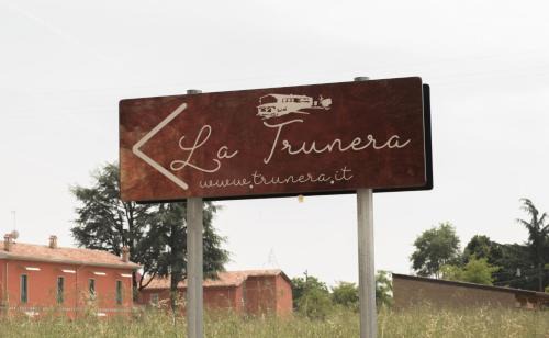 Hyeres Lit Et Petit-Déjeuner | La Trunera Guest House