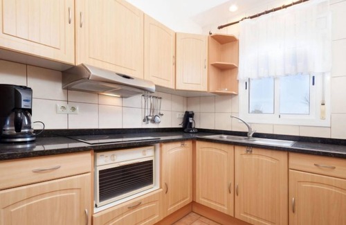 L'Escala Appartement | La Tuna 6 by Interhome