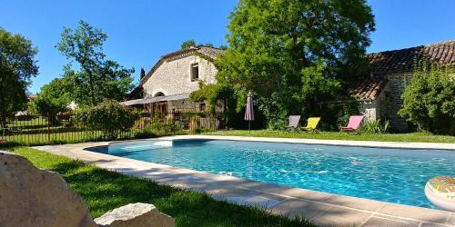 Lalbenque Maison | La Vayssade - Grand Gîte de charme - 14 pers - Piscine & Jacuzzi