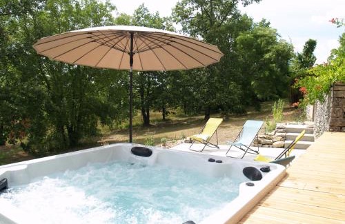Lalbenque Maison | La Vayssade - Grand Gîte de charme - 14 pers - Piscine & Jacuzzi