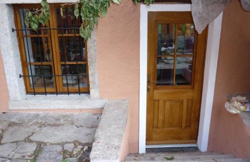 Cannero Riviera Maison | la vecchia casa rosa