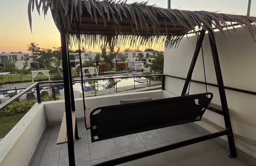 Ixtapa Maison | La Vida Beach House /free airport pick up