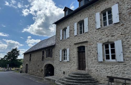 Saint-Geniez-o-Merle Autre | LA VIEILLE AUBERGE