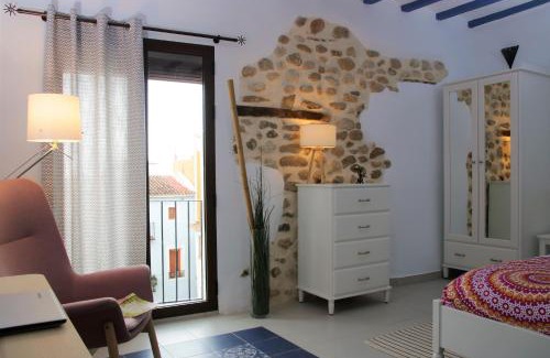 Old Town Appartement | La Vila Feliz, gemütliche private Duplex-Ferienwohnung im typischen Fischerhaus mit fantastischem Meerblick