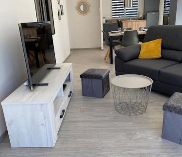 Etables-sur-Mer Maison | La Villa Cocco 4 à 6 personnes située à Etables sur Mer à 400 m de la Plage