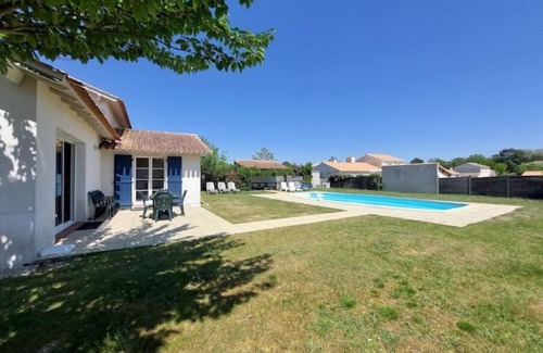 L'Aiguillon-sur-Vie Villa | la Villa D'adèle