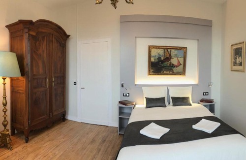 Saint-Michel-de-Fronsac Maison | La Villa du Château Belloy