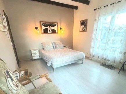 Bize-Minervois Lit Et Petit-Déjeuner | La Villa Du Menhir Chambre d'hôtes