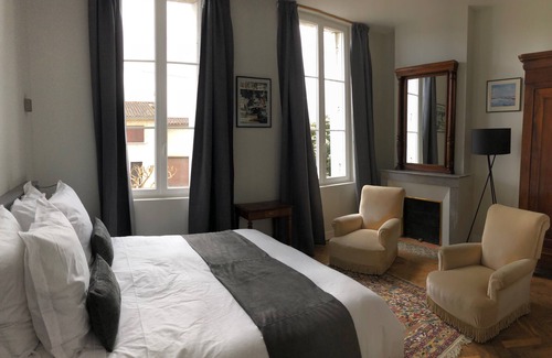 Saint-Michel-de-Fronsac Maison | La Villa du Château Belloy