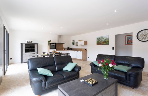 Saint-Victor-la-Coste Maison | La Villa de l'Olivier - Charmante maison climatisée pour 6