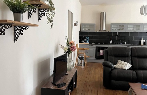 Aubusson Appartement | LA VILLA LOUANA 3 : APPARTEMENT ENTIER 60m2,élégance et indépendance