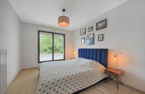 Sainghin-en-Melantois Maison | La Villa Sainghin - Piscine et Jacuzzi Privé