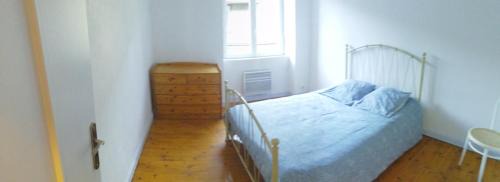 Ferrieres-Saint-Mary Appartement | la violette