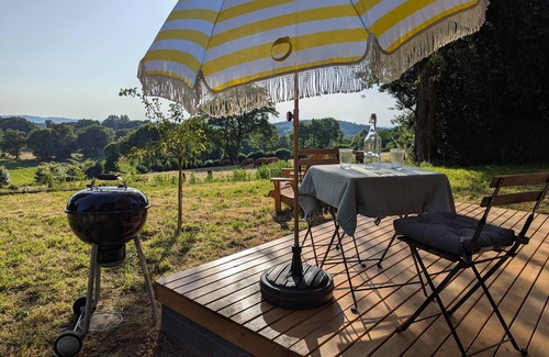 Senaillac-Latronquiere Maison | La Vue en Rose by Tiny Away