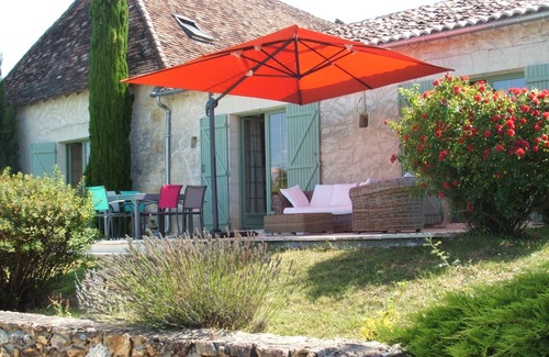 Les Leches Cottage | La Zénitude : Maison en Périgord avec piscine privative 12 x 6