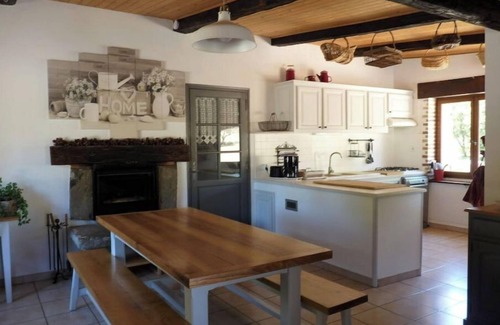 Rosieres Maison | Labeaume L'orée du bois, pleine nature, emplacement exceptionnel, piscine privée