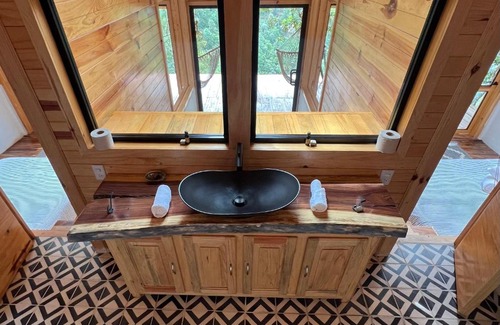 San Jose del Pacifico Cabine | Laberinto del Pacifico Cloud Cabin with Forest and Mountain View