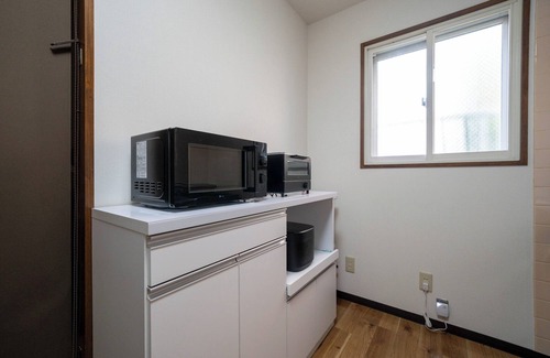 Higashi Appartement | LABRADORITE